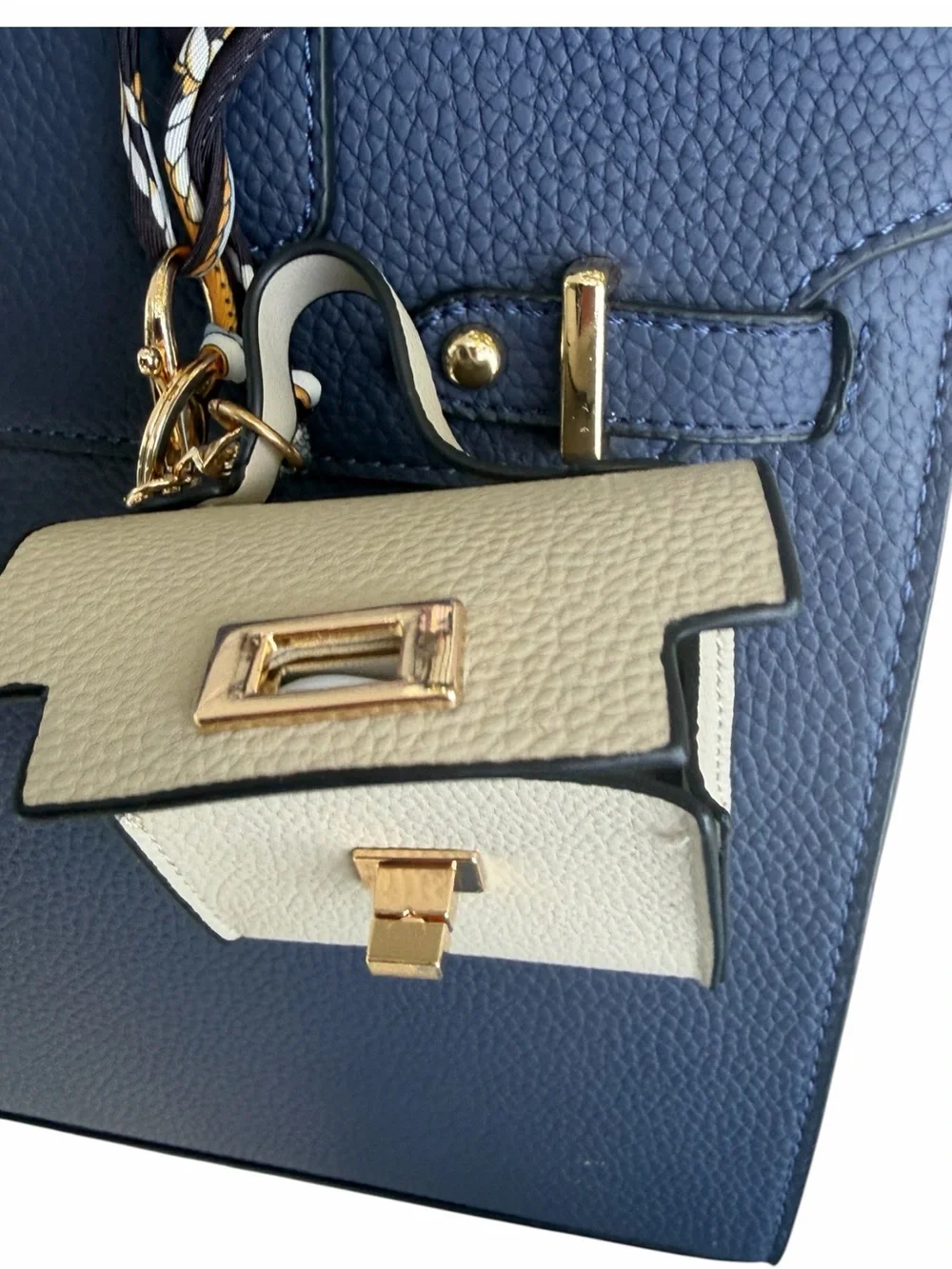 Mini Handbag Bag Charm AirPods Holder Keychain Cream NWT Cream & Gray